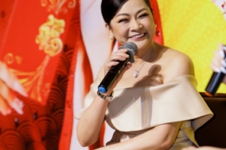 Như Quỳnh làm mới mình trong chương trình “Xuân yêu thương”