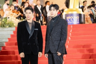 Cặp đôi "Mộng hồ điệp" Jam - Film chiếm trọn spotlight thảm đỏ Gala Lễ trao giải Ngôi Sao Xanh lần thứ 10
