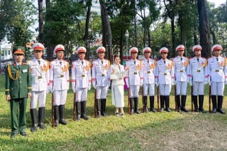 Lý Nhã Kỳ: Năng động trong vai trò kép - ngoại giao và hoạt động cộng đồng