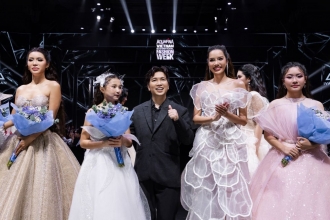 Lê Hoàng Phương tiếp tục "khuấy đảo" sàn diễn Vietnam International Fashion Week 2025