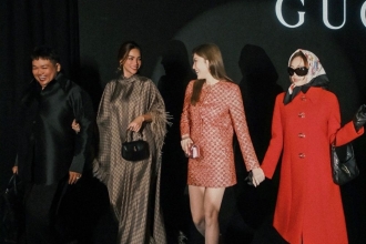 Hồ Ngọc Hà cùng dàn sao Việt ‘đổ bộ’ thảm đỏ Gucci